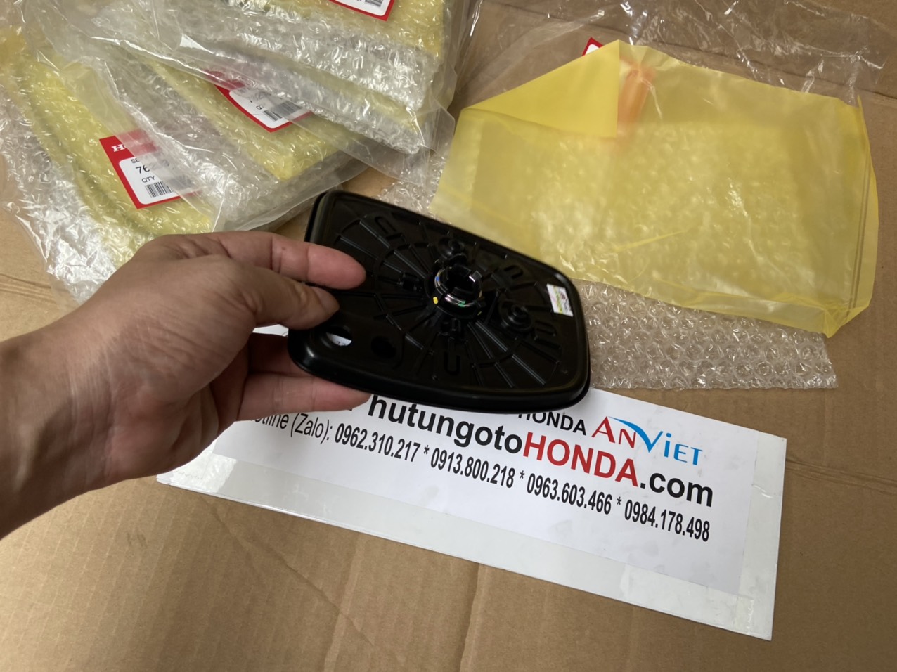 Mặt gương xe Honda BRIO